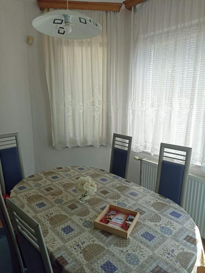 Sleep & Fly - Sarajevo Airport Apartment Exterior photo