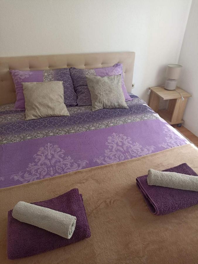 Sleep & Fly - Sarajevo Airport Apartment Exterior photo